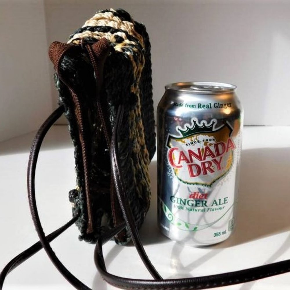 Woven Rattan Purse - Picture 6 of 9